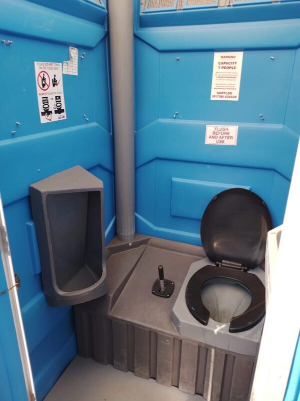 5ft x 4ft single mains toilet (blue)