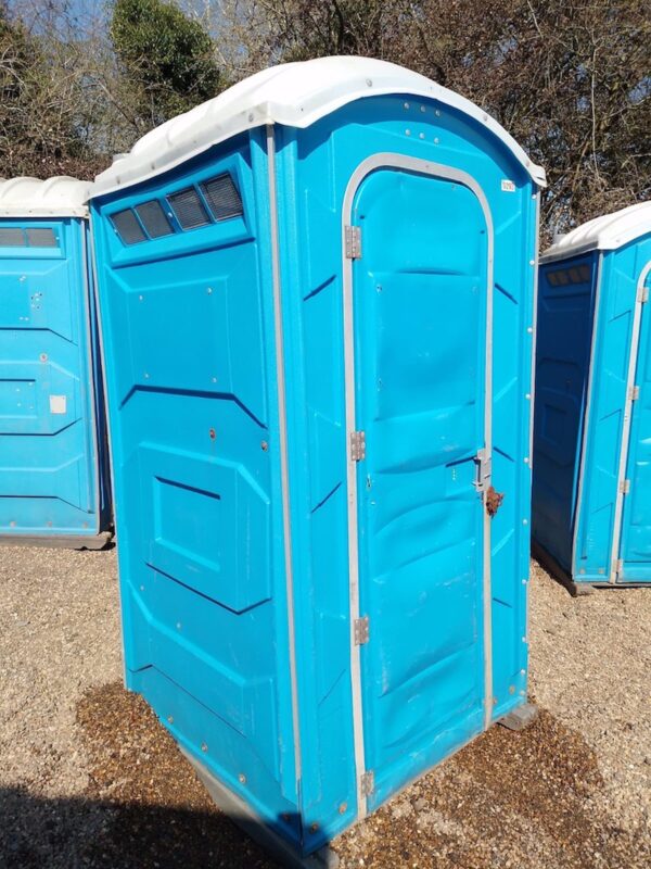 5ft x 4ft single mains toilet (blue)