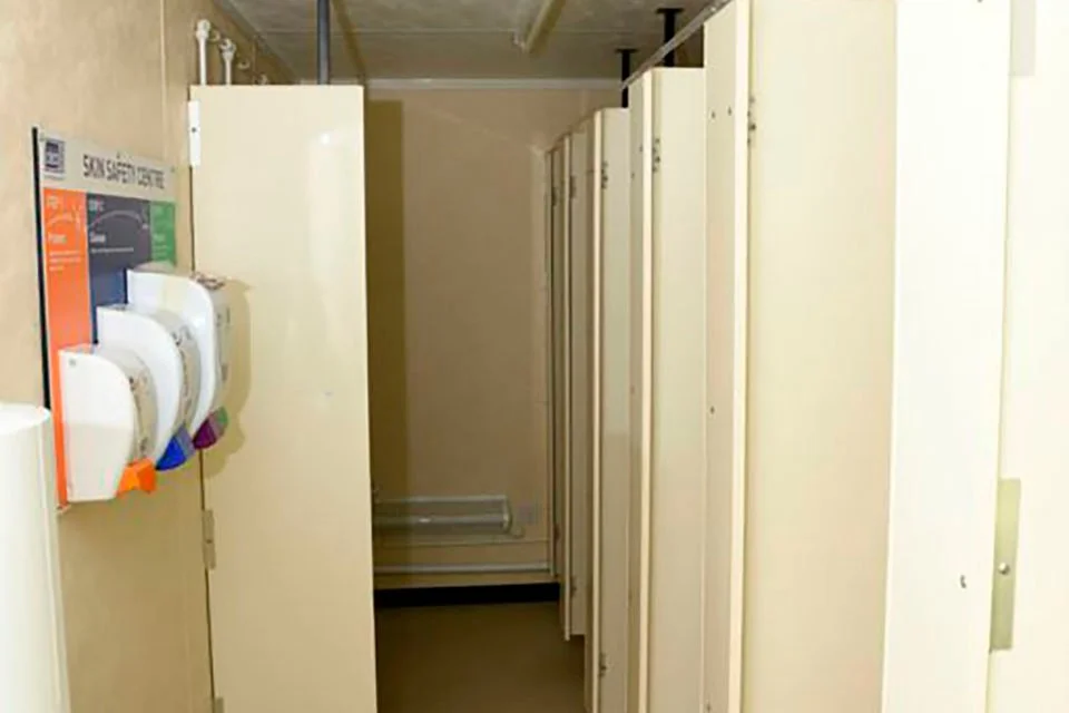 4+1 steel toilet cabin 20ft x 9ft