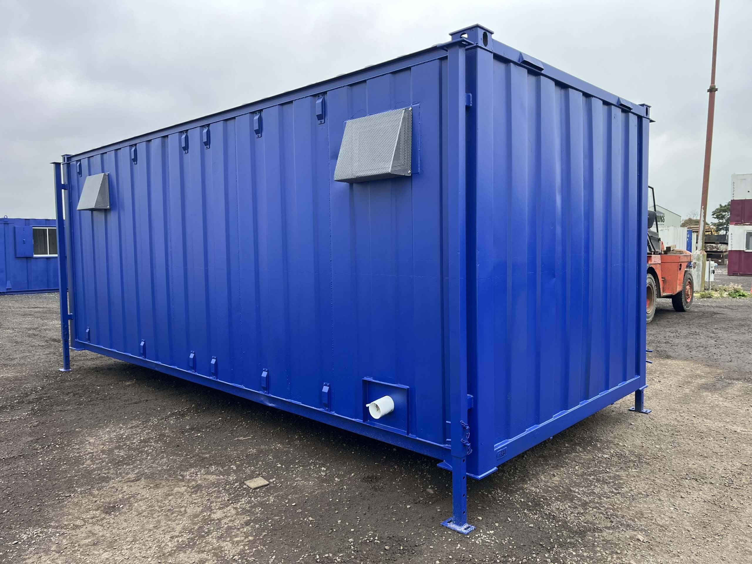 5 steel toilet cabin usa 20ft x 9ft
