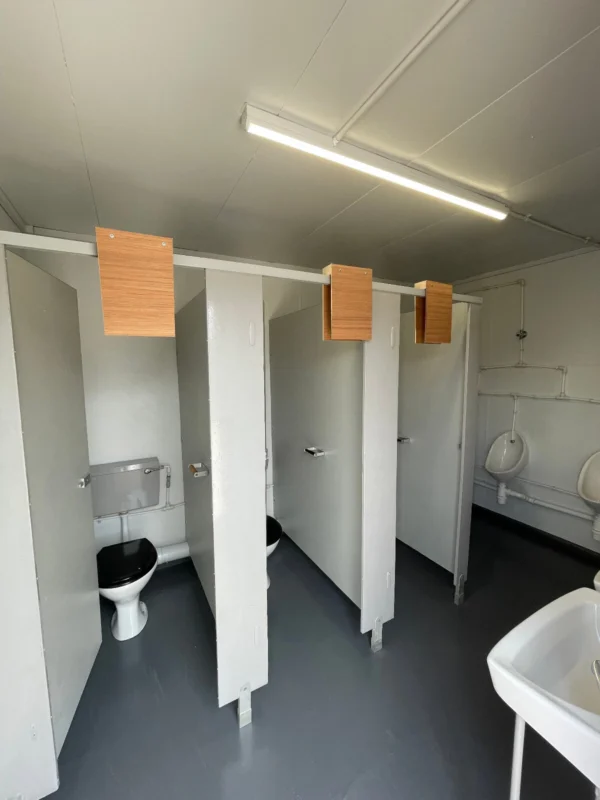 3+1 steel toilet cabin 16ft x 9ft