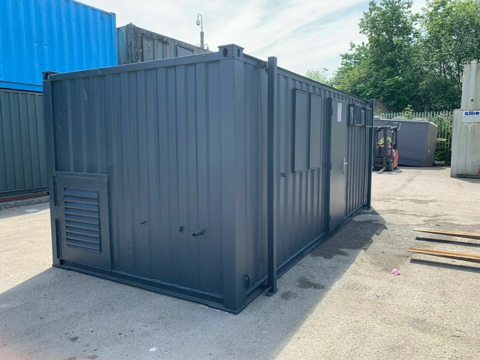 5+1 steel toilet cabin 24ft x 9ft